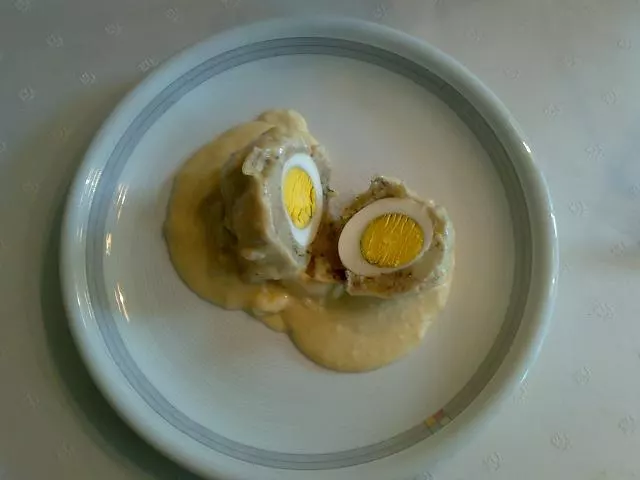 Eier-Klöße mit Senfsoße