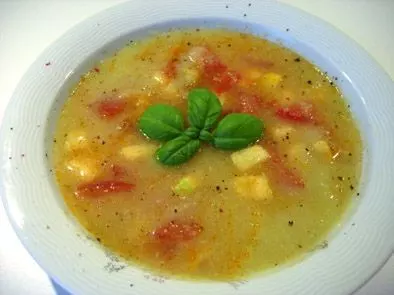 Zucchinicremesuppe Tricolore