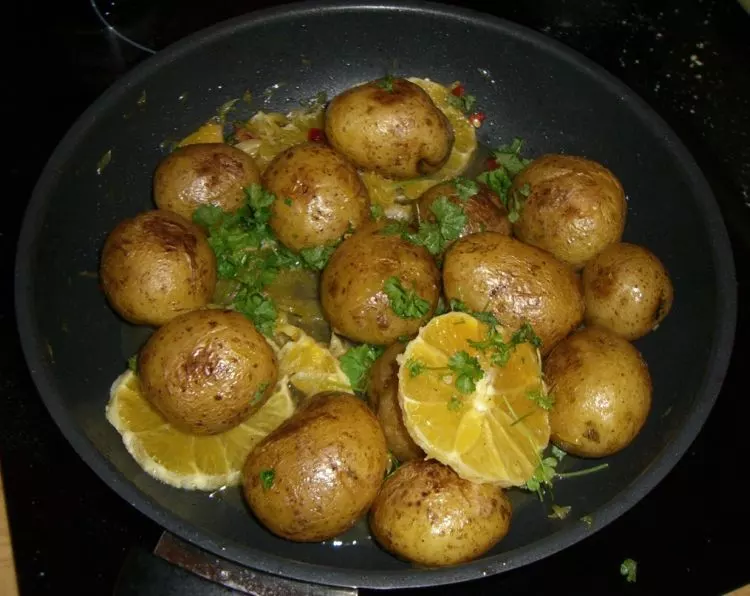 Petersilien-Kartoffeln mit Orange und Chili