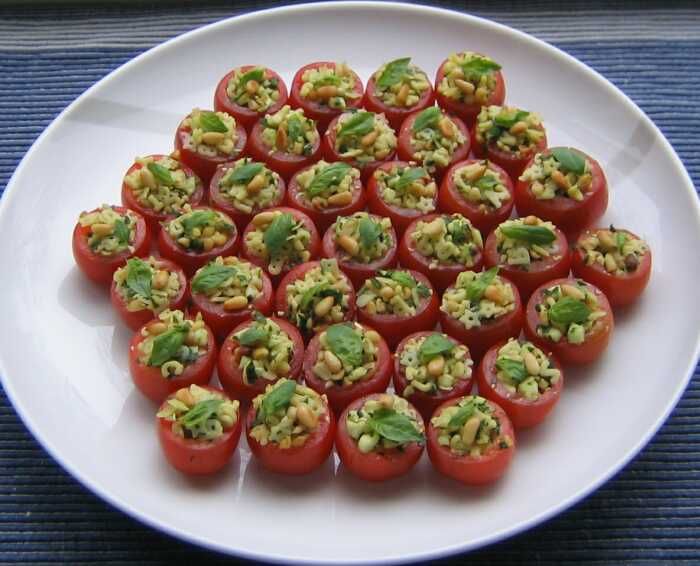 Gefüllte Mini-Tomaten