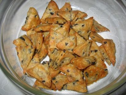 Oliven-Sardellen-Kräcker