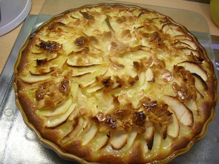 Apfelkuchen mit Mandelguss | Kochmeister Rezept