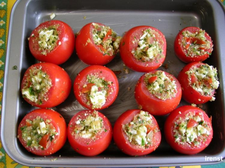 Mit Schafskäse gefüllte Tomaten | Kochmeister Rezept