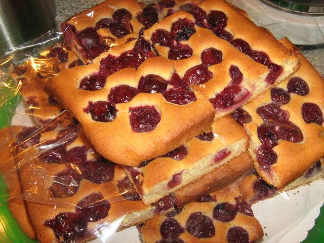 Marzipan-Kirschkuchen vom Blech | Kochmeister Rezept