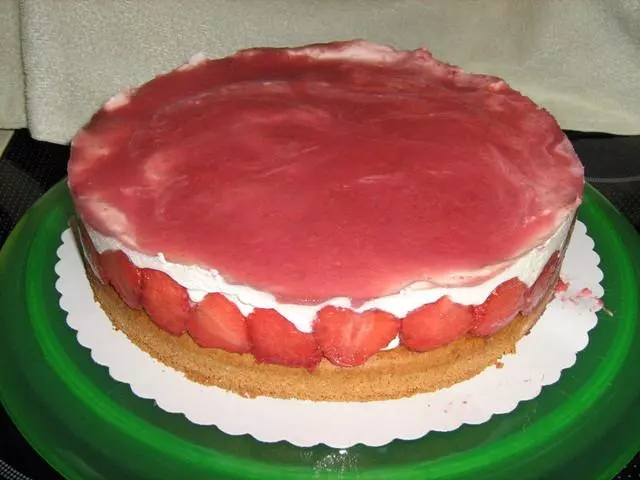 Erdbeer-Joghurt-Torte