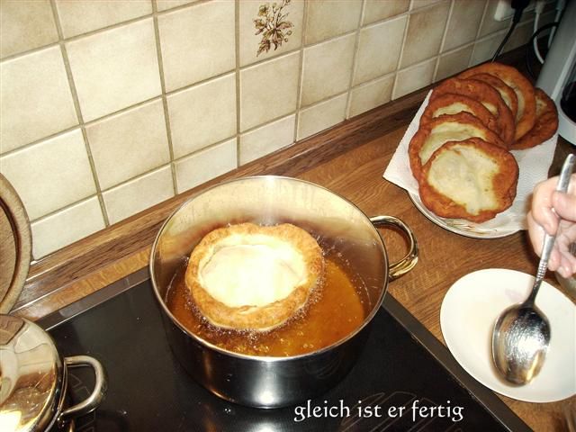 Bayerische Küchel oder Ausgezogene