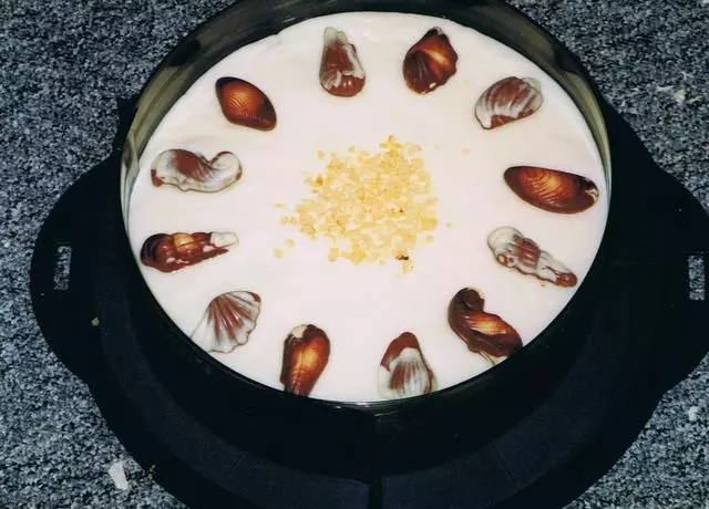 Nuss-Pudding-Torte