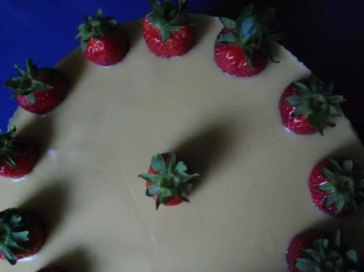 Erdbeer-Eierlikör-Torte           