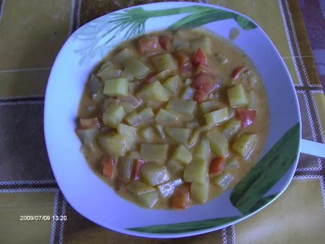 Annegrets Kartoffelgulasch