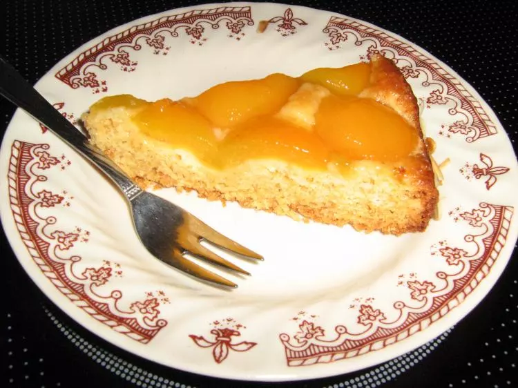 Aprikosen-Zwieback-Kuchen