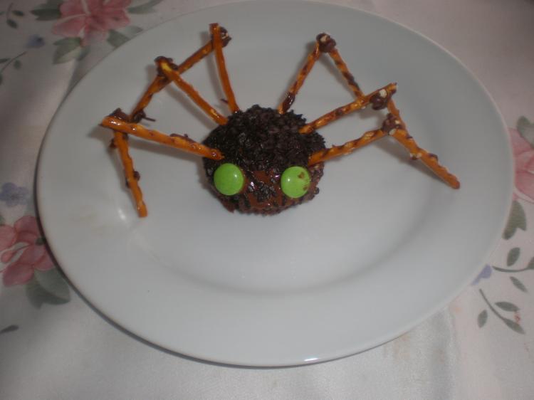 Halloween-Spinnen aus Muffins