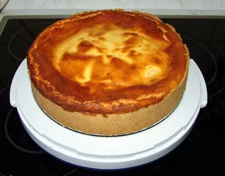 Käse-Sahne Torte"Hexenkuss"