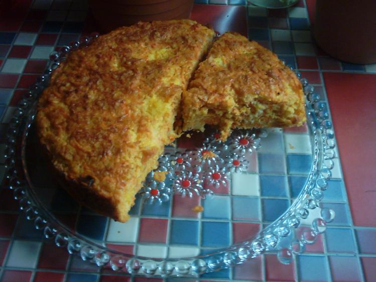 Orangen-Möhren-Torte