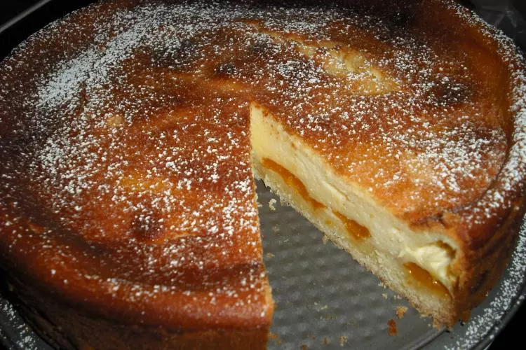 Käse-Sahne Torte"Hexenkuss"