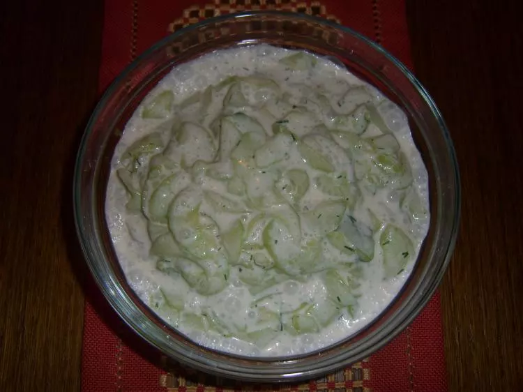 Böhmischer Gurkensalat