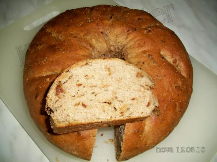 Bärlauch-Zwiebel-Brot