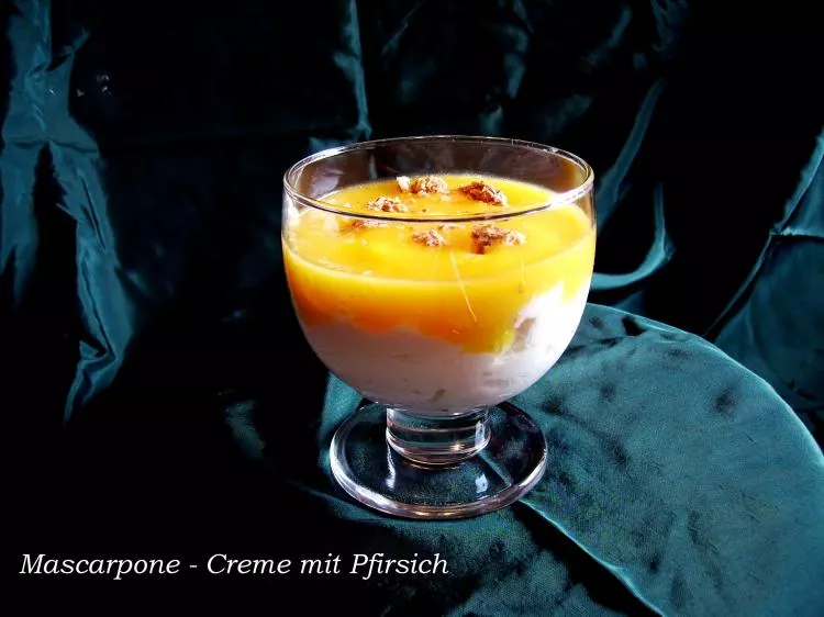 Mascarpone-Creme mit Pfirsich