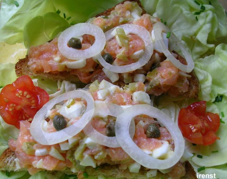Lachstatar mit Gurke und Ei | Kochmeister Rezept