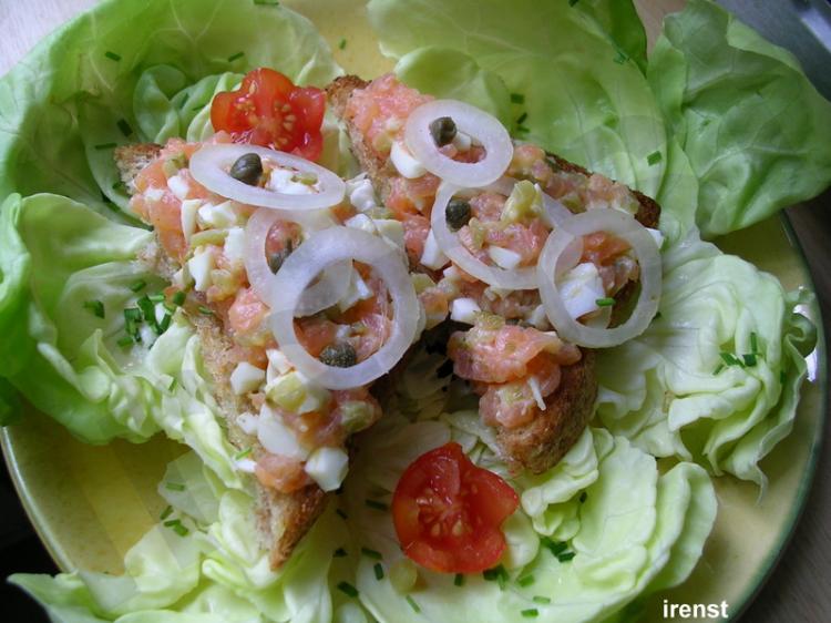 Lachstatar mit Gurke und Ei | Kochmeister Rezept
