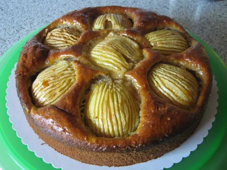 Haselnuss-Apfel-Kuchen