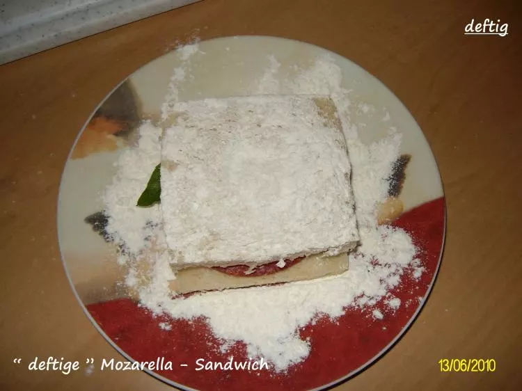 "deftige" Mozzarella Sandwich
