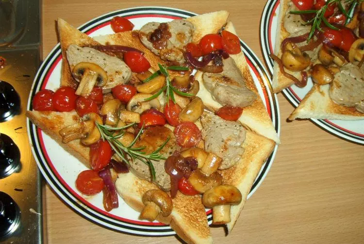 Pilz-Filet-Toasts