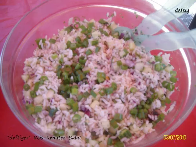 "deftiger" Reis-Kräuter-Salat