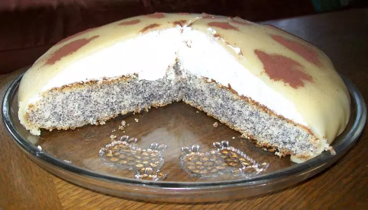 Mohn-Limettensahne-Torte
