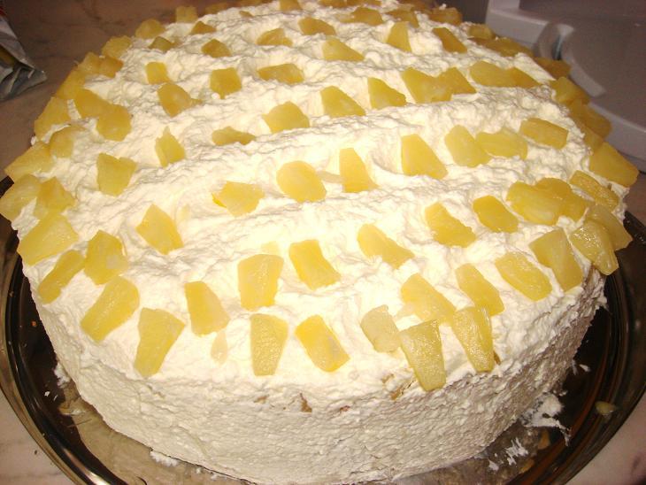 Ananas-Sahne-Torte