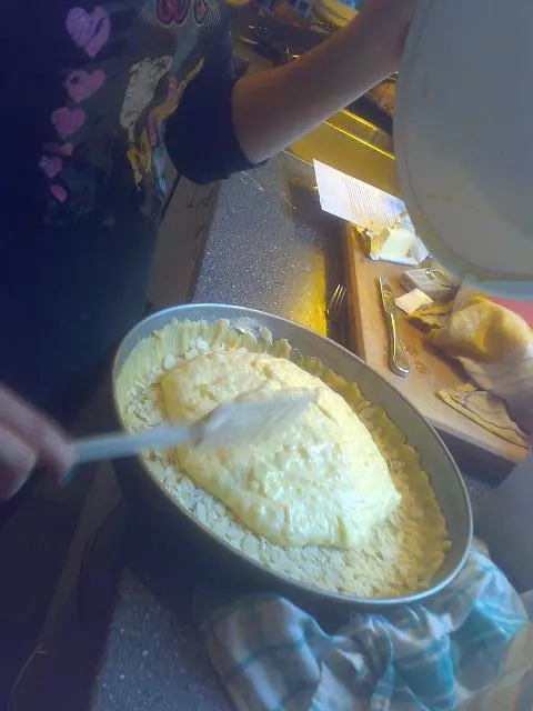 Pfirsich-Pudding-Streusel-Kuchen