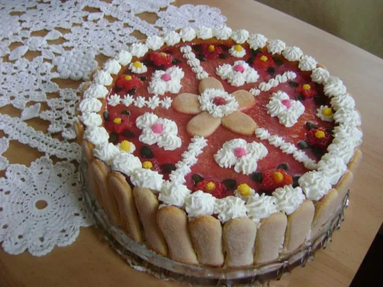 Erdbeer-Kokosnuss-Torte