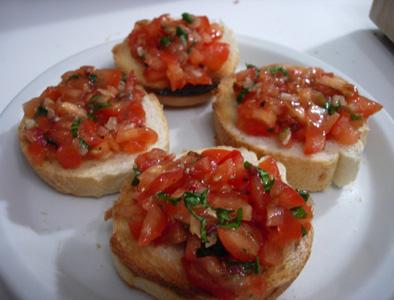 Tomaten-Knoblauch-Crostini