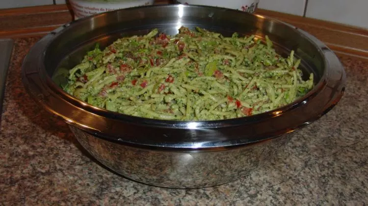 Nudelsalat mit Pesto