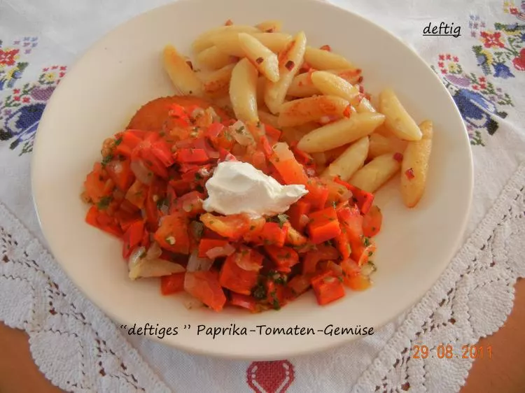 "deftiges" Paprika-Tomaten-Gemüse