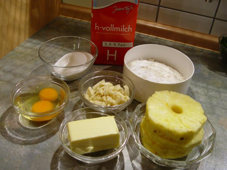 Weißer Schoko-Ananas-Kuchen | Kochmeister Rezept