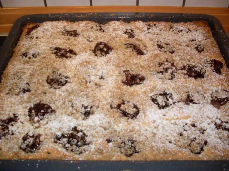 Birnen-Preiselbeeren-Blechkuchen 