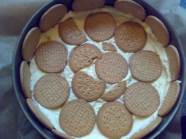 Gaby's Buttercremkuchen nach Art eines Portugiesischen Kekskuchens