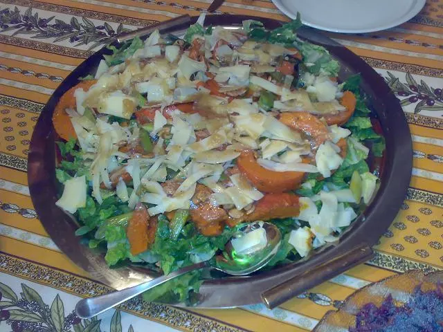 Gaby's Salat Variation mit mariniertem Kürbis