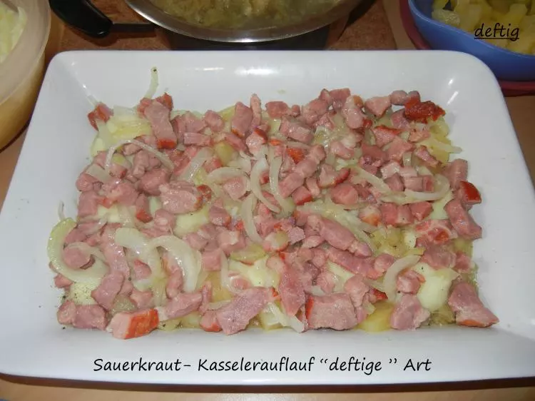 Sauerkraut-Kasselerauflauf "deftige" Art 