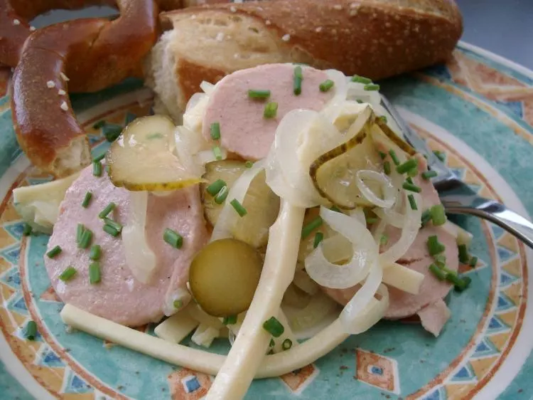 Haller Wurst-Käse-Salat