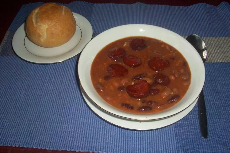 Kroatische Bohnensuppe