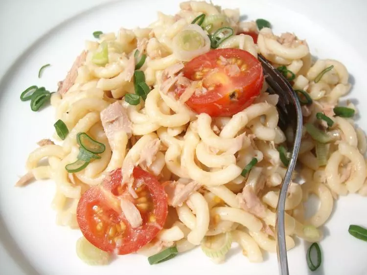 Spaghetti-Thunfisch-Salat