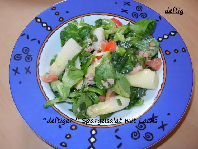 "deftiger" Spargelsalat mit Lachs