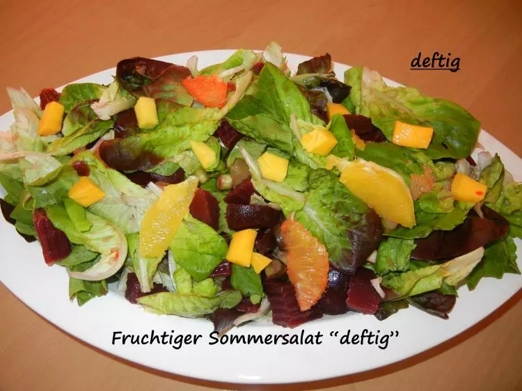 Fruchtiger Sommersalat "deftig" 