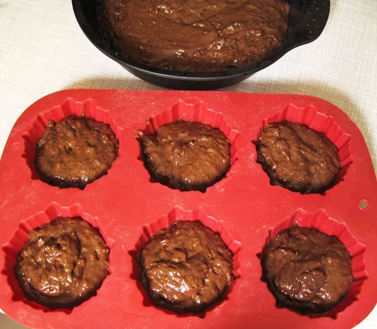 Schoko- Muffins mit Pflaumenpüree ohne Fett