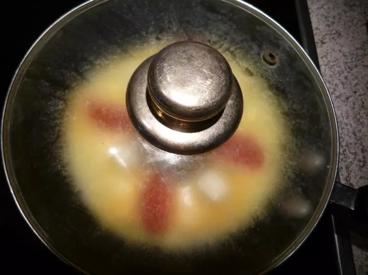 Tomaten-Mozzarella-Omelett