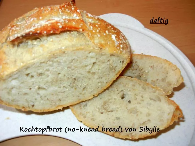 Kochtopfbrot (no-knead bread)