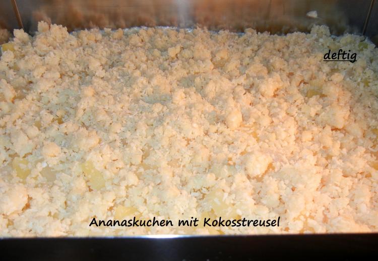 Ananaskuchen mit Kokosstreusel | Kochmeister Rezept