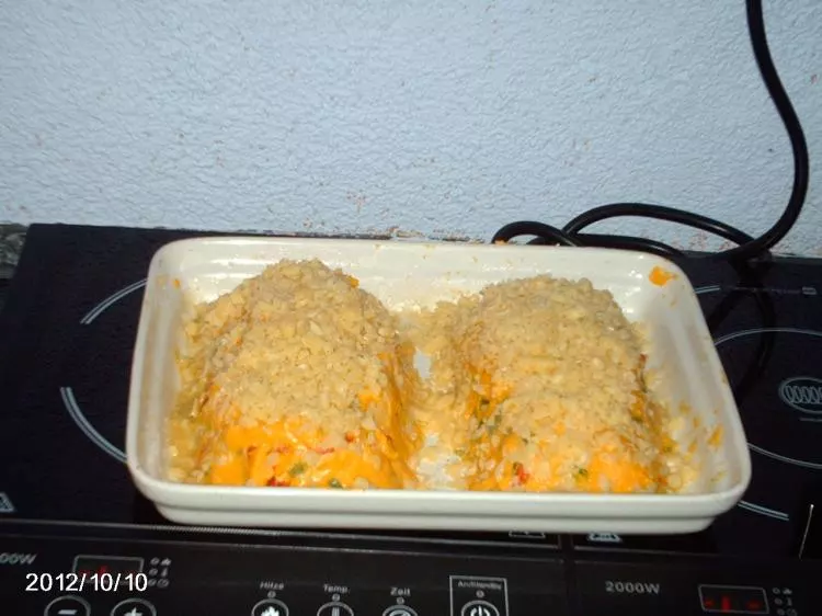 Kürbis-Kartoffel-Roulade mit Kalbskoteletts im Cornflakesmantel