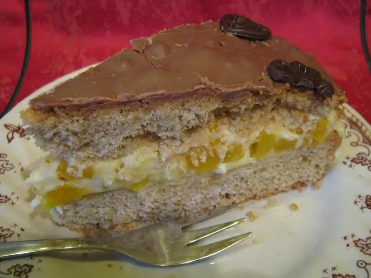 Lebkuchen-Pfirsich-Torte